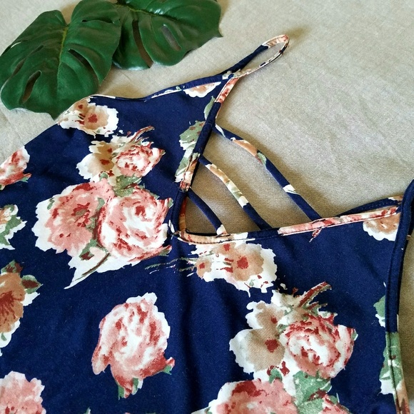 ❌SOLD❌ Navy Floral Mini (M) - Picture 3 of 5